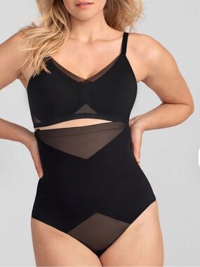 Honeylove SuperPower Thong in Runway